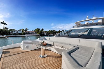 Azimut Grande 27 13 