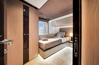 Azimut Grande 27 60 2 x Twin Cabins Ensuite