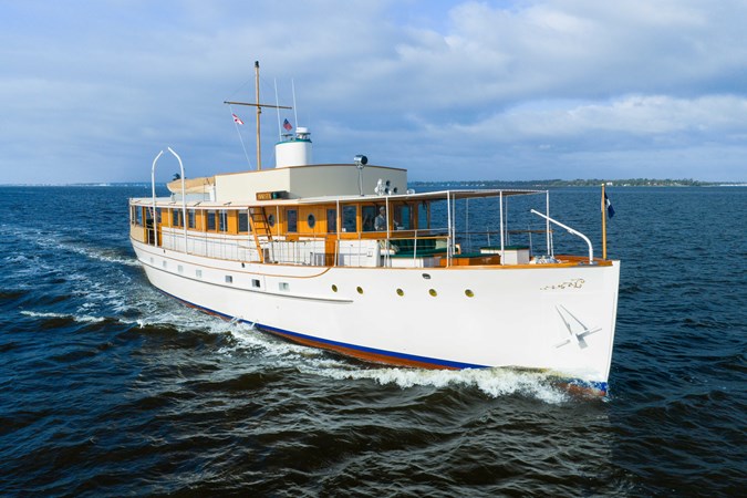 INNISFAIL - Yacht à vendre