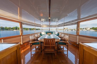 INNISFAIL 30 Aft Deck