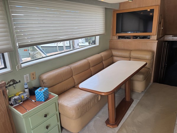 Dining Settee