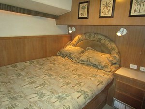 THIS OLD HATT 14 Master Looking Aft