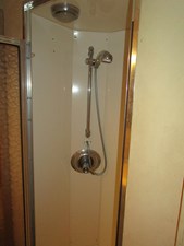 THIS OLD HATT 17 Master Shower