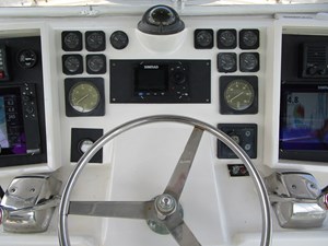 THIS OLD HATT 36 Helm Detail Center