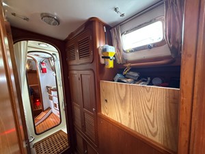 EMMI 22 Port Companionway