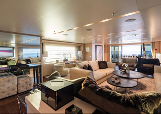 BURKUT 18 Main deck lounge