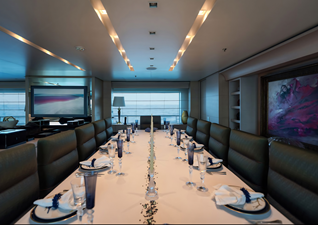 BURKUT 21 Main deck dining area