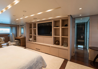 BURKUT 31 Master Suite