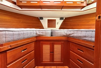 GRAND JOUR 4 Forward Stateroom