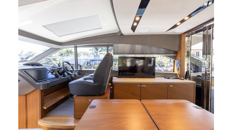 QUICK DECISION - Yacht for sale