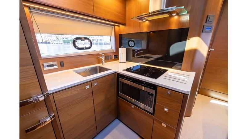 QUICK DECISION - Yacht for sale