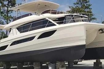 2014 Aquila 48 9 