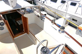 DAWNSEA 29 Cockpit Stbd