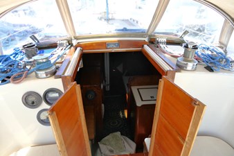 DAWNSEA 34 Cockpit Bulkhead