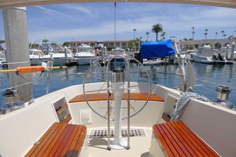 DAWNSEA 35 Cockpit Teak Aft