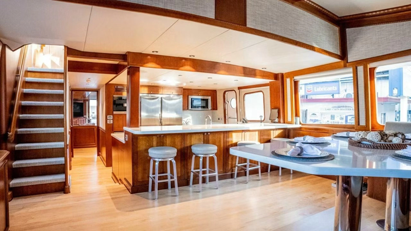 DOZER - Yacht in vendita
