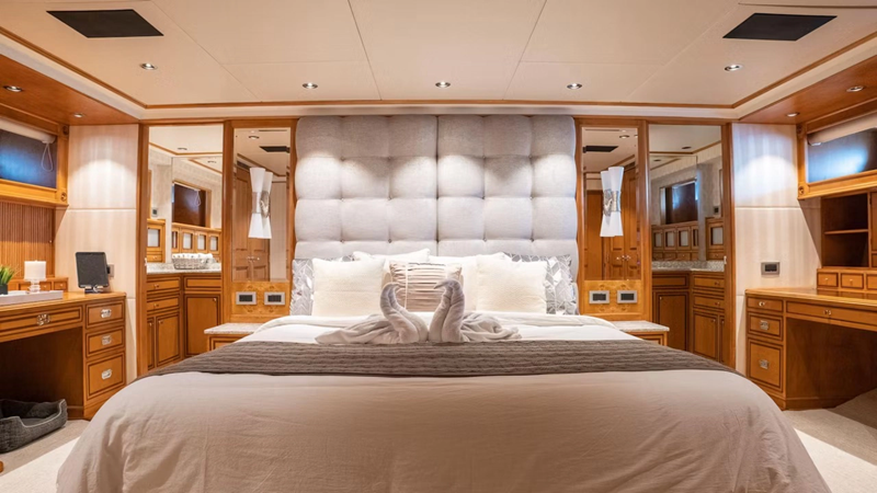 DOZER - Yacht in vendita