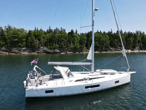 2020 Beneteau Oceanis 51.1, AVANT