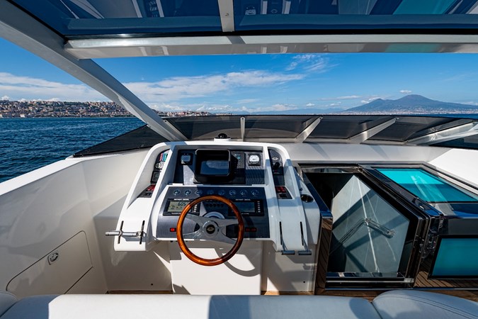WHITE & SILVER - Yacht in vendita