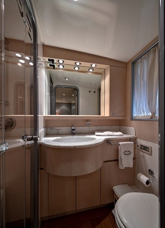 WHITE & SILVER - Yacht in vendita