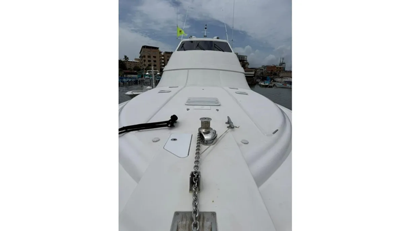 2005 BERTRAM 630 CONVERTIBLE - Yacht for sale