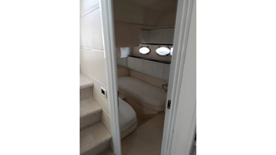 2008 Pershing 50  21 