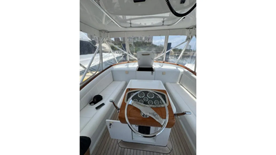 2001 Predator 35 Express 8 