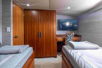 Sapphire Sea II 20 