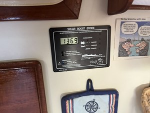 KEEPER 13 Battery monitor