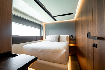 HOTEL COLLECTION 110 