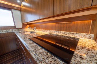 CONTANGO 34 60 Viking Convertible 2012 