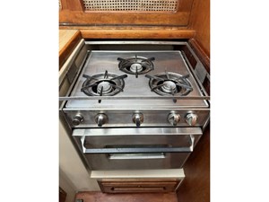 PACIFICA 6 Galley stove
