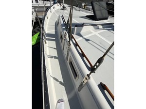 PACIFICA 33 Chain plates