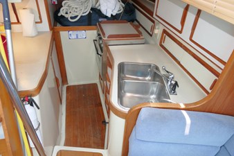 BELIZE BREEZE 16 Galley Aft