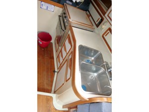 BELIZE BREEZE 17 Galley