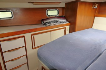 BELIZE BREEZE 30 Master Stbd