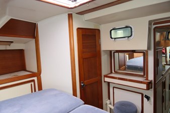 BELIZE BREEZE 34 Master Port Fwd