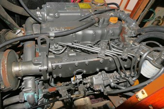 BELIZE BREEZE 58 Engine