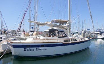BELIZE BREEZE 63 Dockside Stbd