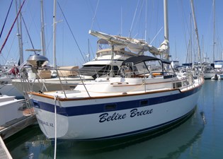 BELIZE BREEZE 65 Dockside Stbd Aft1