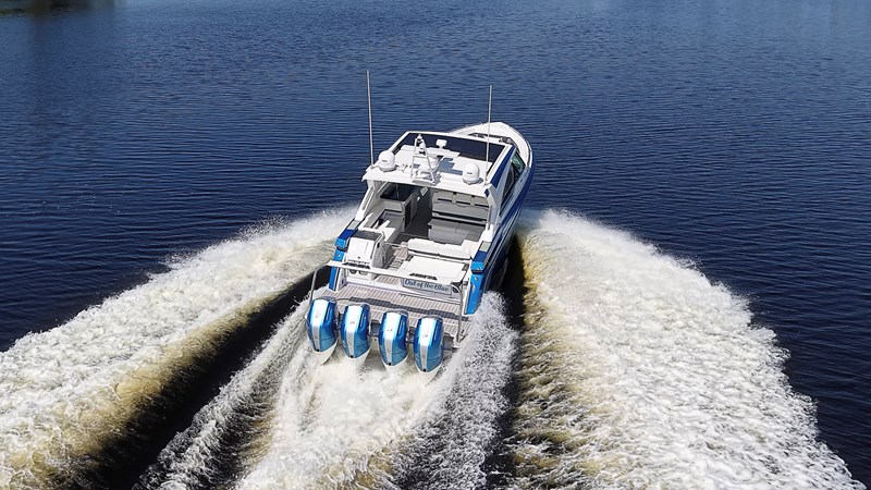 OUT OF THE BLUE  - Yacht à vendre