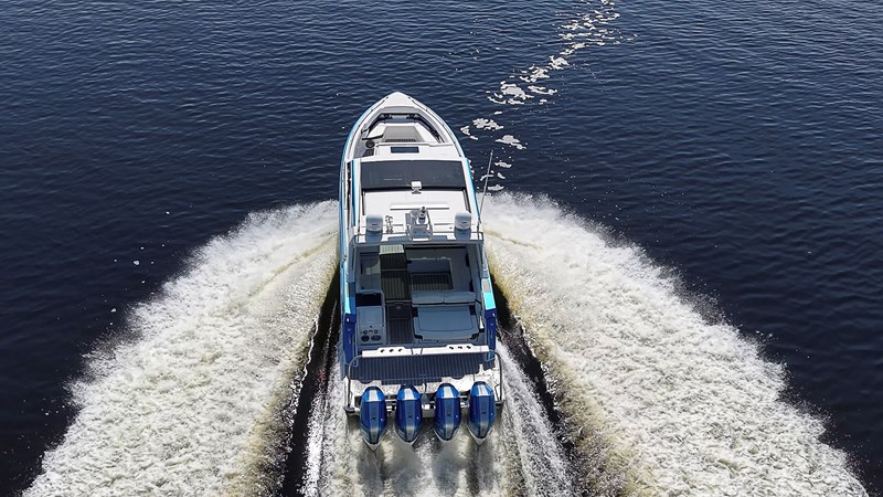 OUT OF THE BLUE  - Yacht à vendre