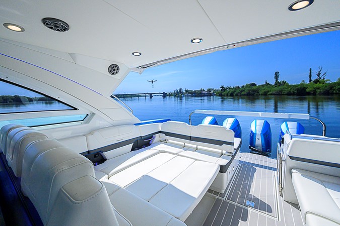 OUT OF THE BLUE  - Yacht à vendre