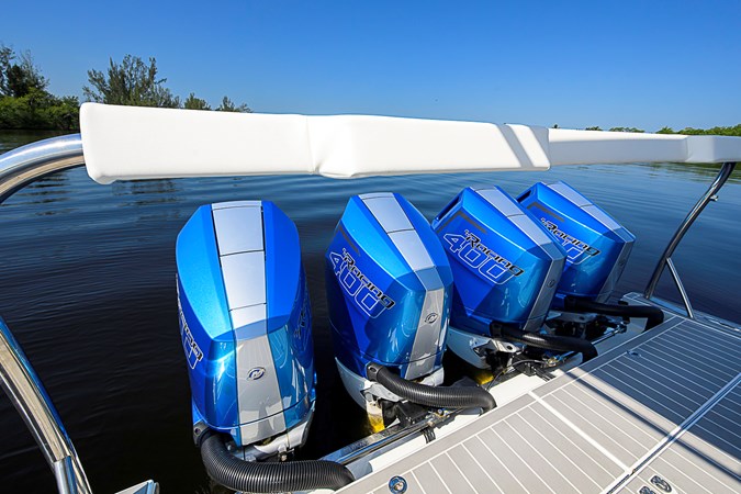 OUT OF THE BLUE  - Yacht à vendre