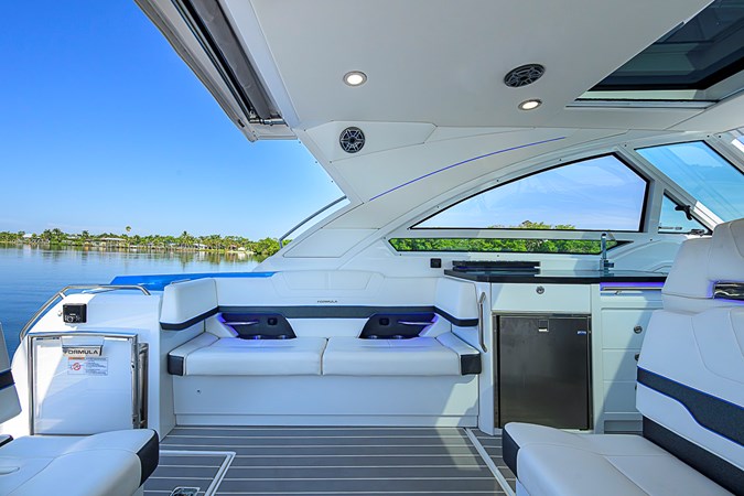 OUT OF THE BLUE  - Yacht à vendre