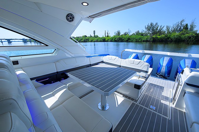 OUT OF THE BLUE  - Yacht à vendre