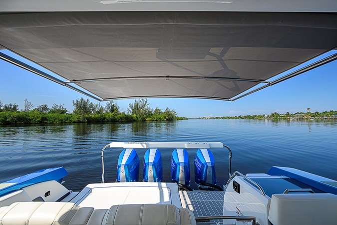 OUT OF THE BLUE  - Yacht à vendre