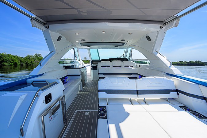 OUT OF THE BLUE  - Yacht à vendre