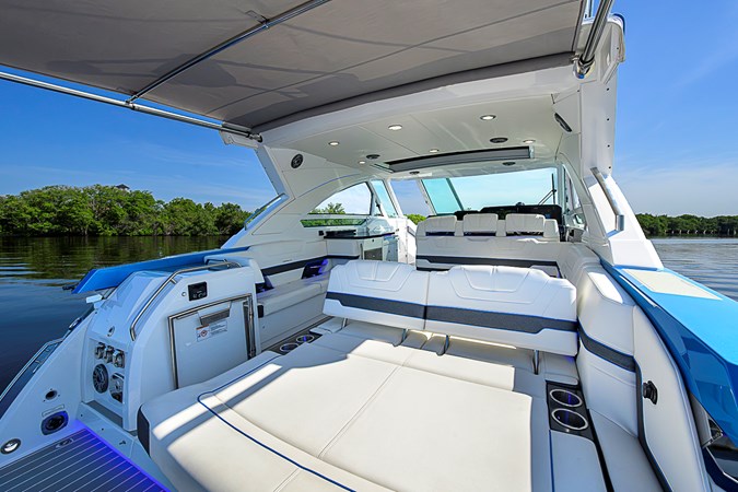 OUT OF THE BLUE  - Yacht à vendre