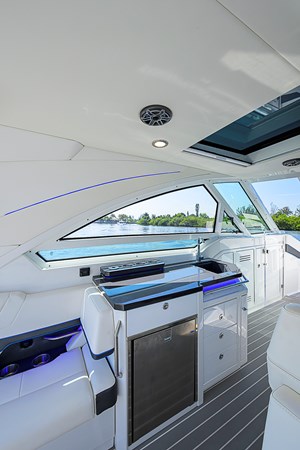 OUT OF THE BLUE  - Yacht à vendre